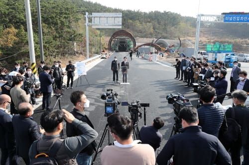“국내최장 해저터널 발판, 신관광벨트 속도” post image