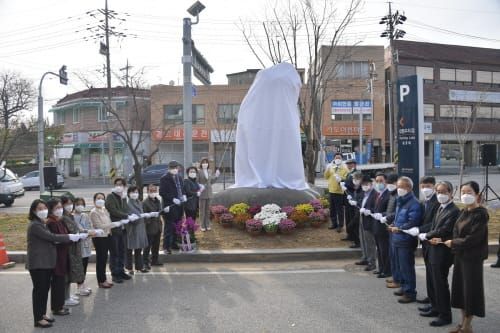 부여군, 연재 홍사준 선생 공적비 제막 post image