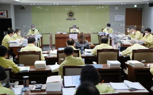 충남도의회 교육위, 도교육청 2022년도 예산안 57억원 삭감 post image