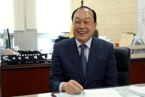 세종시의회 이재현 의원 ‘지방자치 의정대상’ 수상 post image