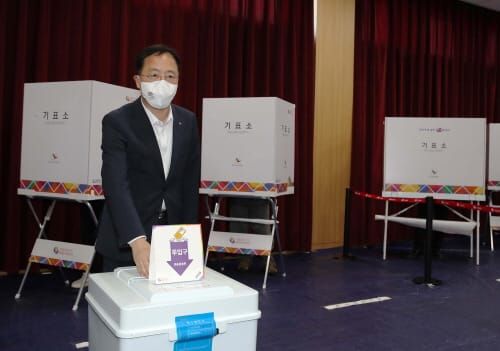 이필영 충남도지사 권한대행 post image