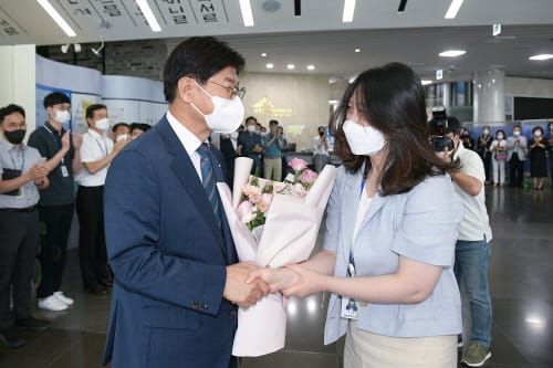 이춘희 세종시장 “지난 8년 감사합니다” post image