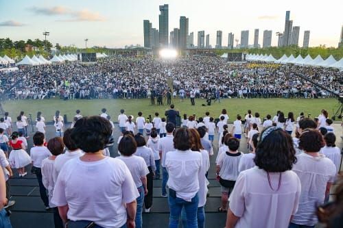 세종시 출범 10주년 기념식 2.5만 구름인파 몰렸다 post image