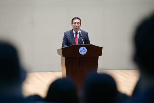 최민호 시장 “세종시 공직자 정체성 확립” 주문 post image