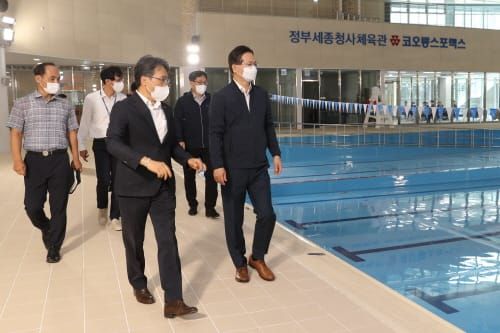 이상래 행복청장, 정부세종청사 체육관 개관 앞두고 현장 점검 post image