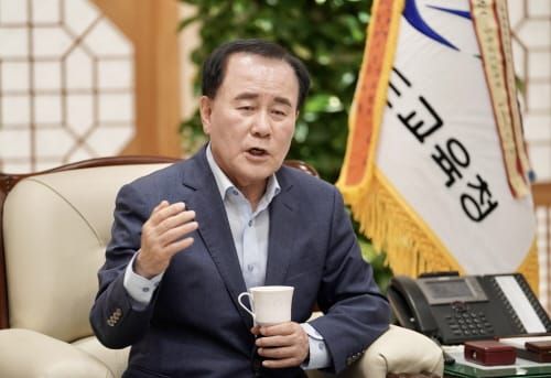 충남도 김지철 교육감 인터뷰 post image
