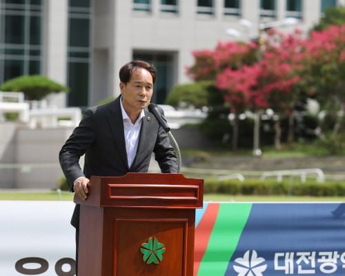 대전시의회 이상래 의장, 공영자전거 ‘타슈 시즌2’ 시승 행사 post image