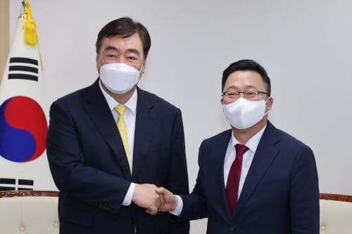 주한중국대사, 이장우 대전시장 예방 post image