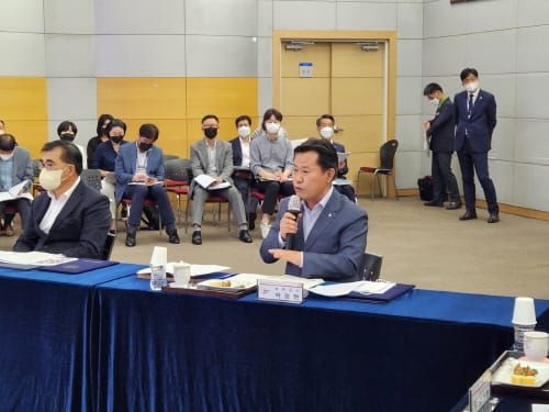박정현 부여군수, 충남시장군수協서 ‘재난지원금 현실화’ 촉구 post image