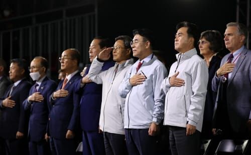 세계인의 평화의 하모니 ‘활짝’ post image