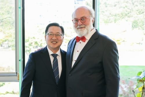 이장우 시장, 미래학자 토마스 프레이와 간담회 가져 post image