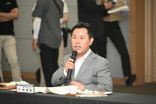 박정현 부여군수, ‘빈집세’ 건의 post image