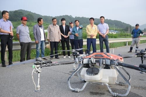 드론으로 벼 병해충 잡는다 post image
