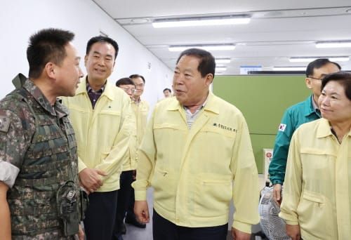 충남도의회, 2023 을지훈련 전시종합상황 근무자 격려 post image