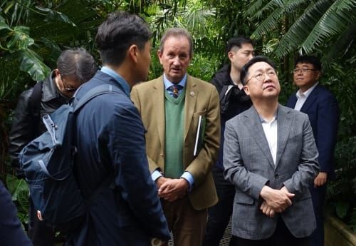 이장우 대전시장, 영국 에든버러 및 런던 왕립식물원 시찰 post image