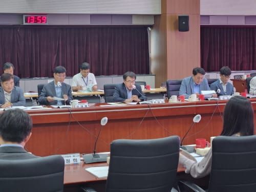 충남도, 경제상황 점검 및 대응책 논의 post image