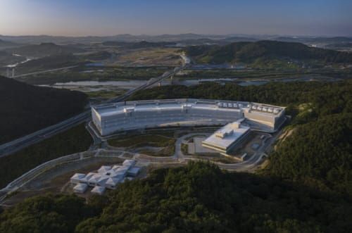 첨단기술 집약체 네이버 데이터센터 '각 세종', 행복도시에서 본격 운영 시작 post image