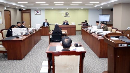 충남도 기경위 “독일 수출상담회, 다양한 기업 참여 노력했어야!” post image