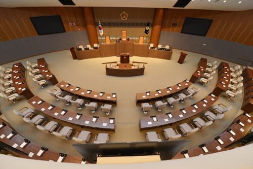 충남도의회 제351회 임시회 추경안 등 45개 안건 심의 post image