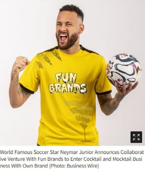 세계 유명 축구 스타 네이마르, 자신의 브랜드로 칵테일-목테일 사업 진출 post image