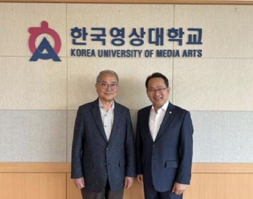 강준현 국회의원, 지역 대학 총장들 만나며 선거 공약이행 박차 post image