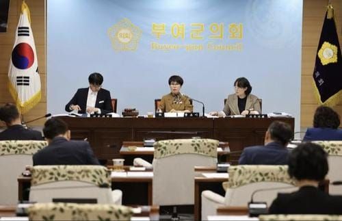 부여군의회, 부여군지역공동체활성화재단 상임이사 대상으로 인사청문회 첫 실시 post image