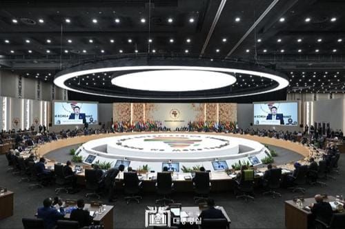 尹 대통령, 한-아프리카 정상회의 주재 post image