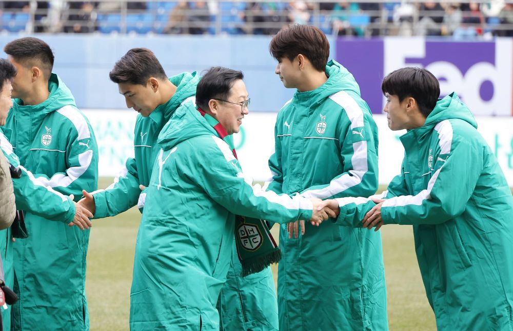 이장우 대전시장, 대전하나시티즌 힘찬 출발 응원 post image