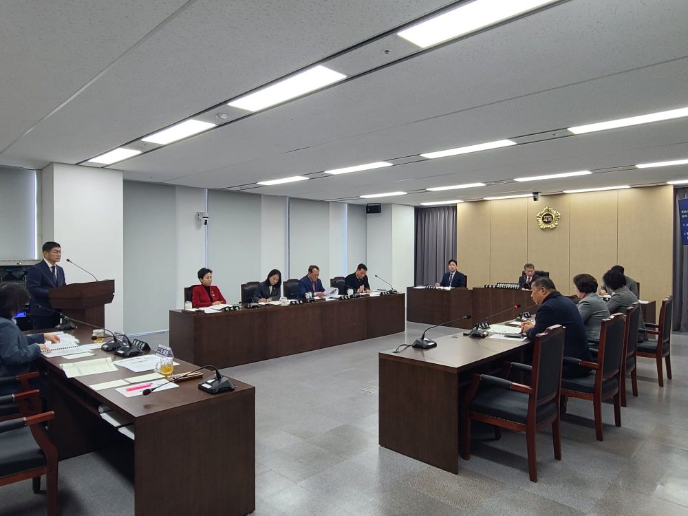 충청광역연합의회, 제2회 임시회 제1차 초광역건설환경위원회 회의 개최 post image