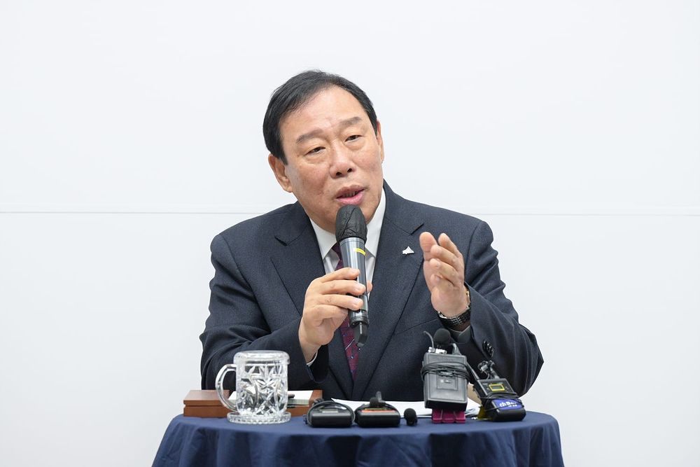 최민호 시장 "세종평생교육·정책연구원 설립 더이상 미룰 수 없어!" post image