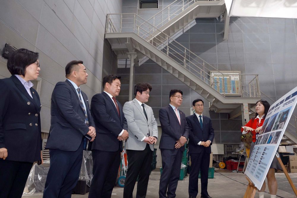 대전시의회 산업건설위원회, 정보문화산업·생태공원 조성 현장 점검 post image