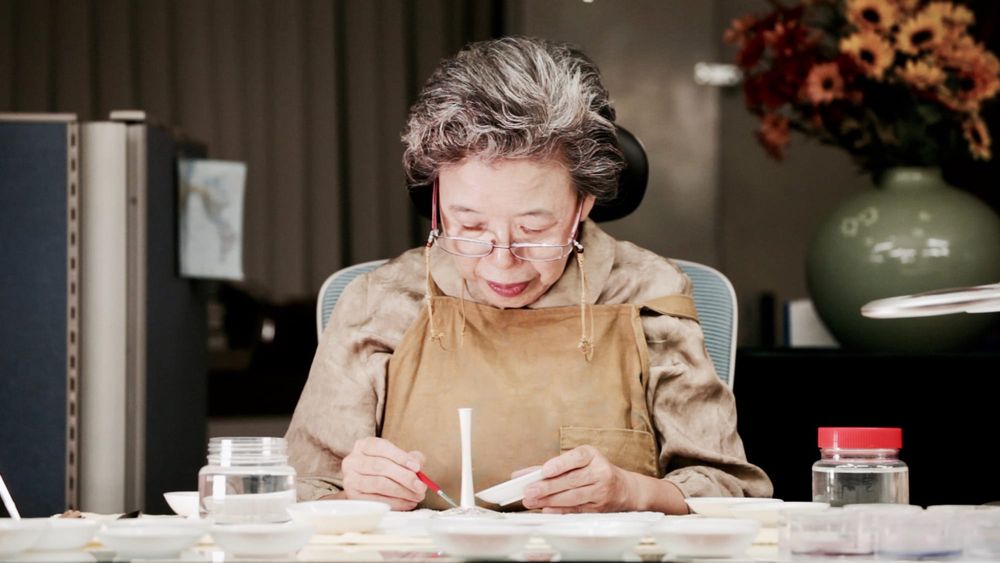 ‘사람이 만든 가장 아름다운 보석’ 한국 칠보 예술의 대가 이수경 작가 post image