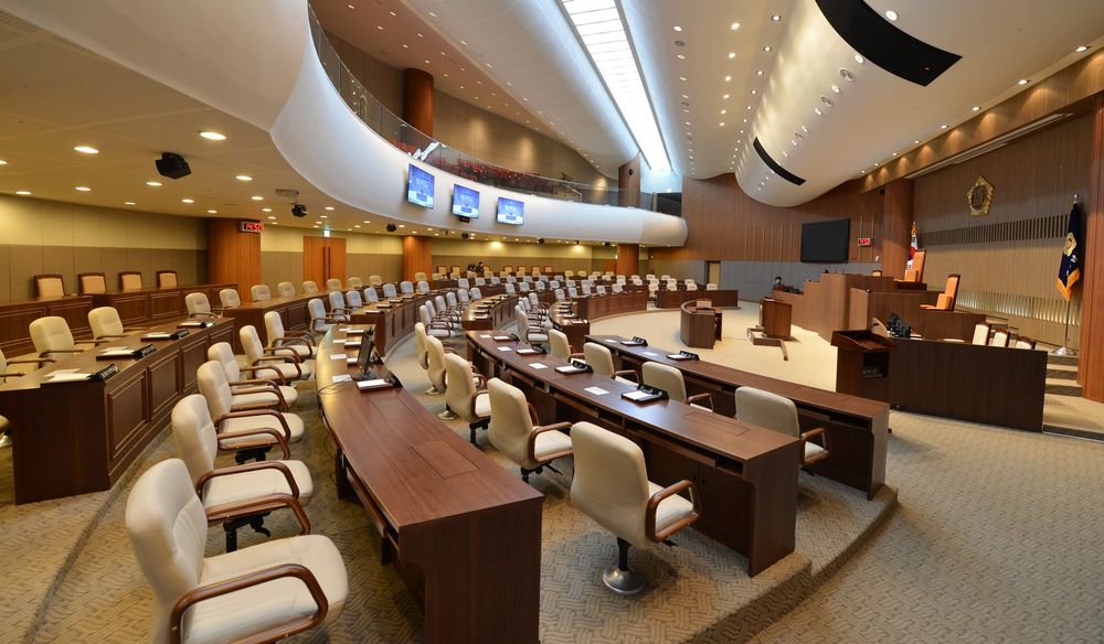 충남도의회 제359회 정례회 2024회계연도 결산안 등 심의 post image