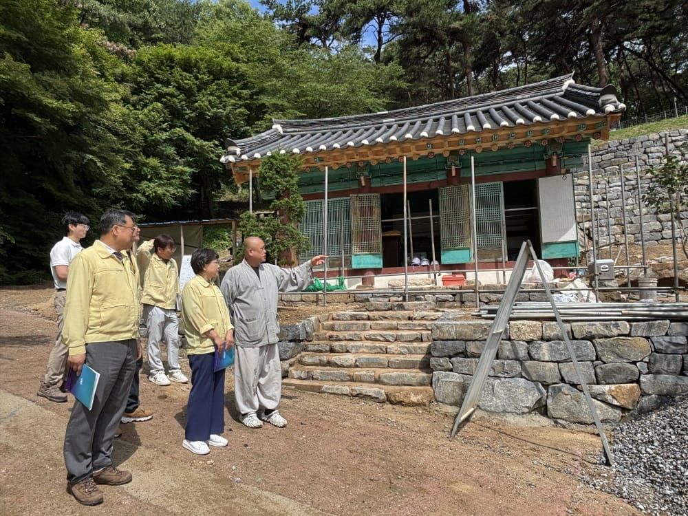 홍은아 부여부군수, 수해복구사업장 점검으로 주민 안전과 문화유산 보호에 총력 post image