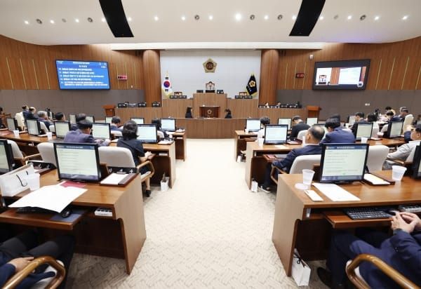 충남도의회 제359회 정례회 2024회계연도 결산 등 처리 post image