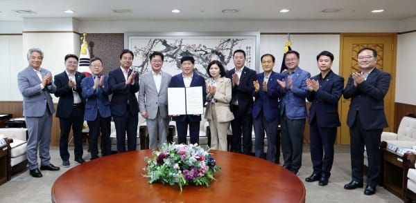 대전시의회 행정통합 특위, 충남도의회 방문해 공식 서한문 전달 post image