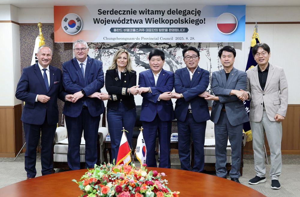 충남도의회, 폴란드 비엘코폴스카주 의장과 교류협력 논의 post image