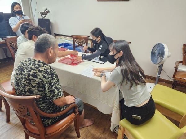 소비쿠폰 현황 살피고 현장 의견 수렴 post image