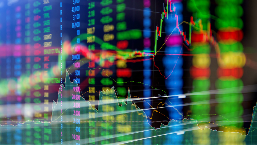 잭슨홀 심포지엄 앞두고 시장 긴장 고조,  금 선물·나스닥 100 하락세 post image