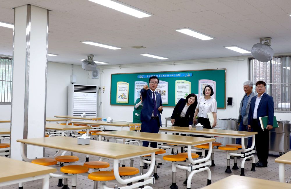 대전시의회, 유성초등학교 노후시설 현장 방문 post image