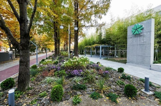 대전시청 북문 광장 시민애뜰로 돌아왔다 post image