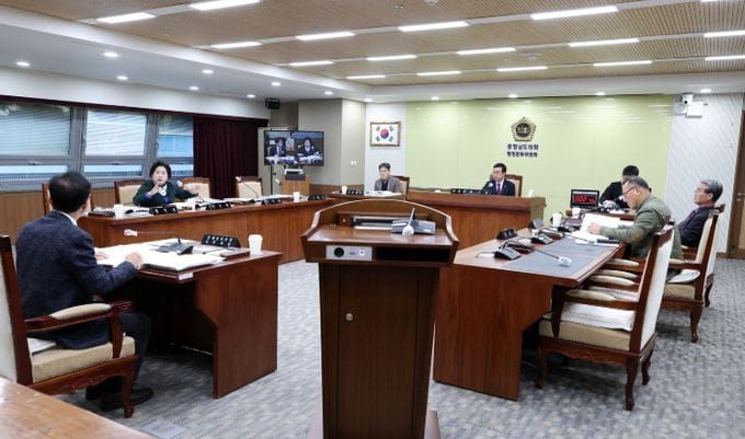 충남도의회 행정문화위원회 “‘걷쥬’ 수익금 도민 건강증진 위해 써야” post image