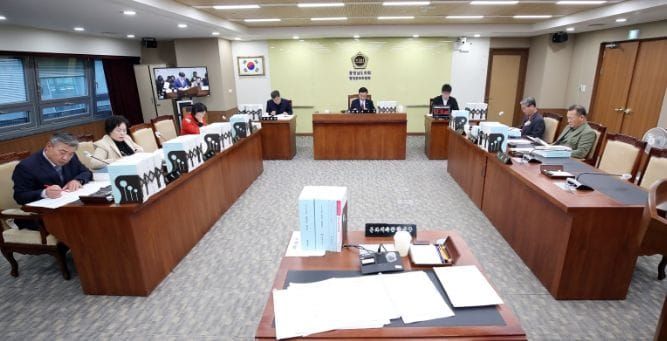 충청남도의회 행정문화위원회, 내년 예산안 10억 3800만 원 삭감 post image