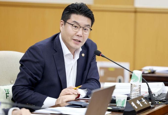 대전시의회 정명국 의원, 병역명문가 예우대상자 지원 확대 근거 마련 post image