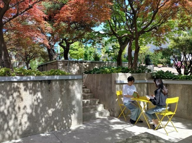 한밭도서관, ‘미로미로원(迷路美路園)’ 봄 맞이 새단장 post image