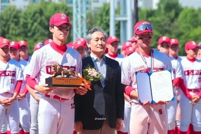 대전시교육청, '대전고 야구부' 황금사자기 첫 결승서 값진 준우승 post image