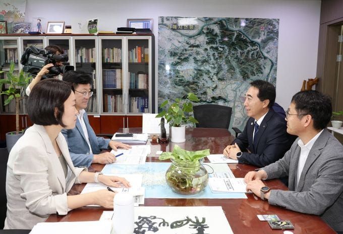 박수현 지사 “발전통합본사 충남 설치” 요청 post image