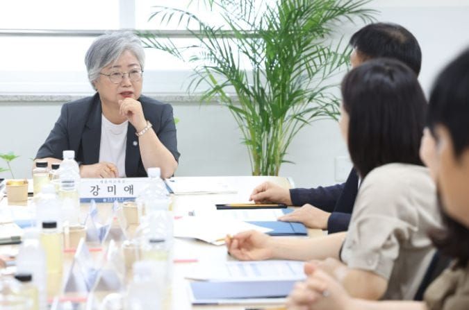 세종시교육청 강미애 교육감, 세종고 찾아 학생·교직원과 소통… 교육 현장 의견 청취 post image