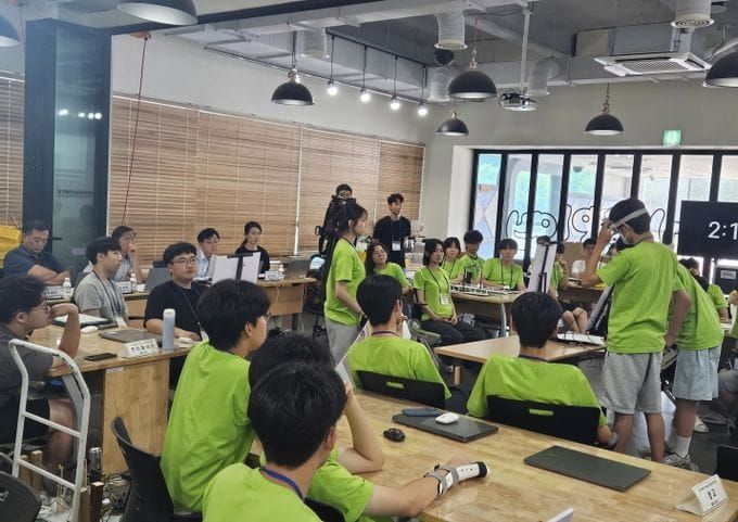 대전교육정보원 세대를 아우르는 AI 스마트 도구 창작, 제5회 메이커톤 대회 개최 post image