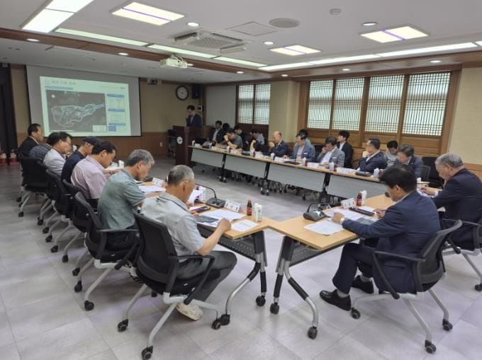 부여, 구)세명기업사 폐기물 불법매립지 안정화사업 중간 점검 나섰다 post image